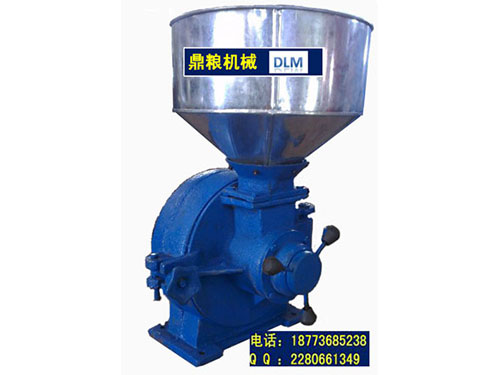 30型磨片式粉碎機(jī)、磨粉機(jī)磨粉機(jī)，磨片式，產(chǎn)量達(dá)1000公斤時,粗細(xì)可調(diào)